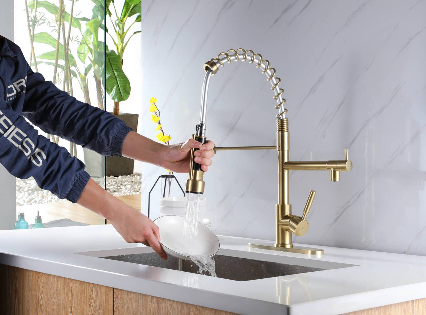 Brushed Gold High Arc brass Kitchen Sink Faucet Pull Down Spray with lock ring and deck plate