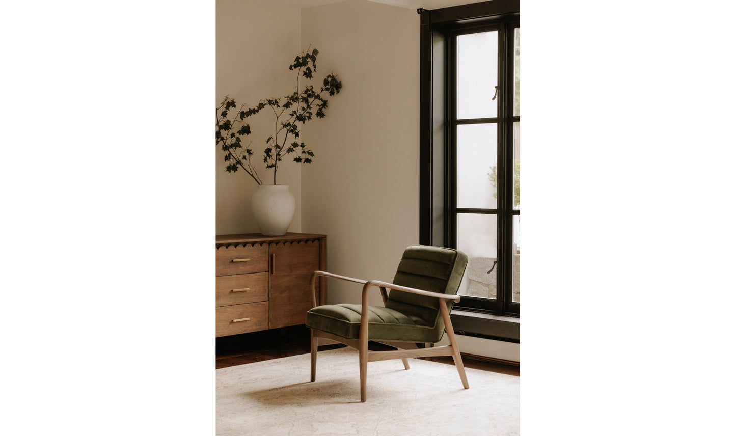 ANDERSON ARMCHAIR