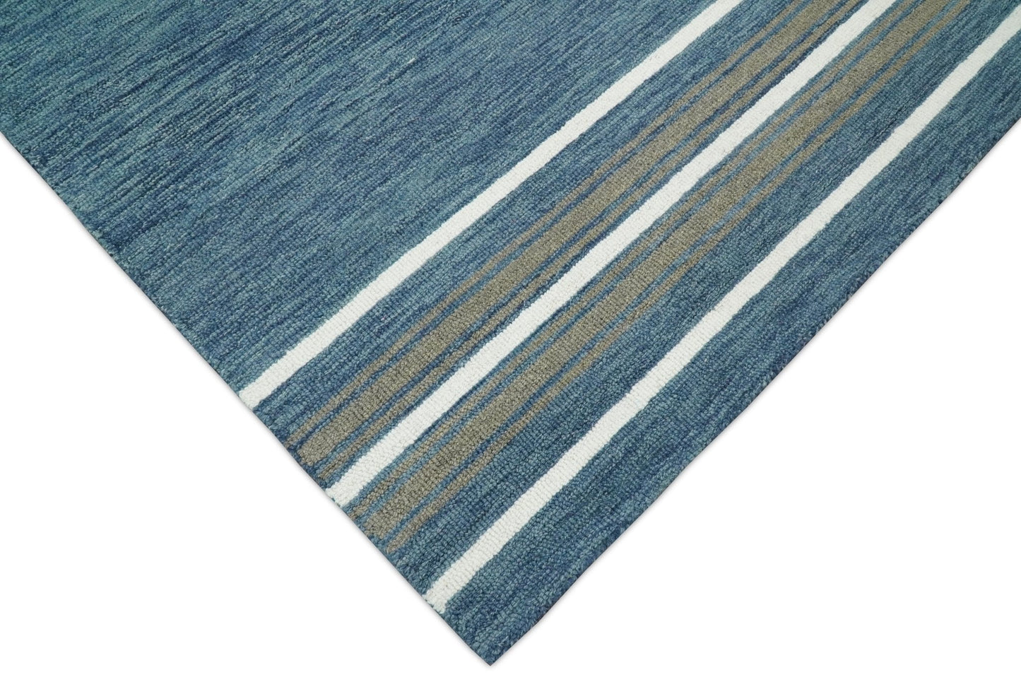 Hand Made Woolen Modern Solid Blue Area Rug