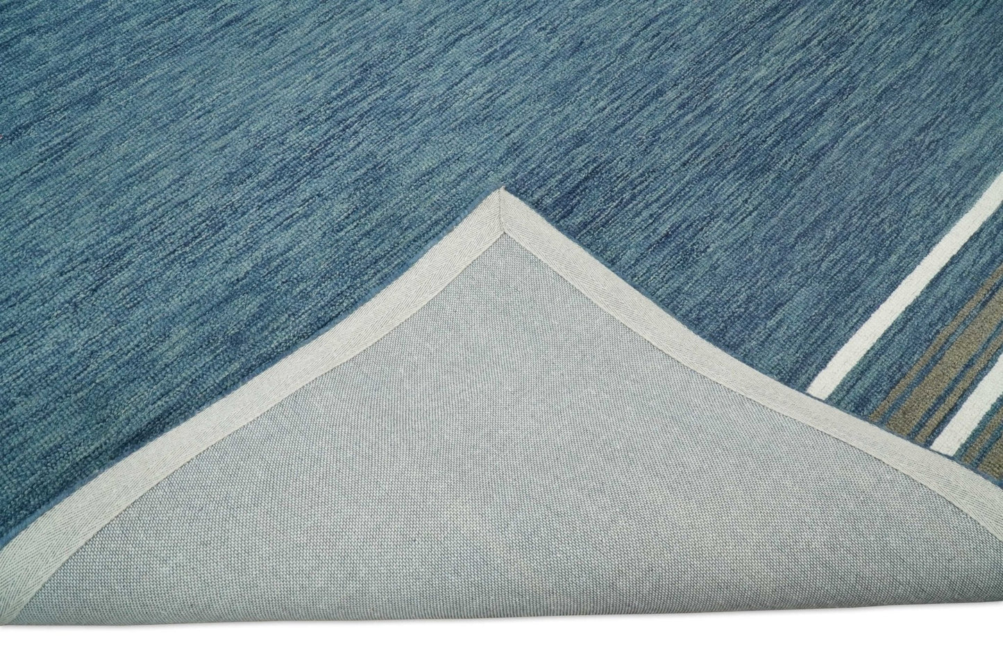 Hand Made Woolen Modern Solid Blue Area Rug