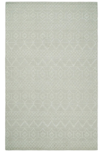 Hand woven tribal Woolen Chunky and Soft White and Beige Wool Area Rug