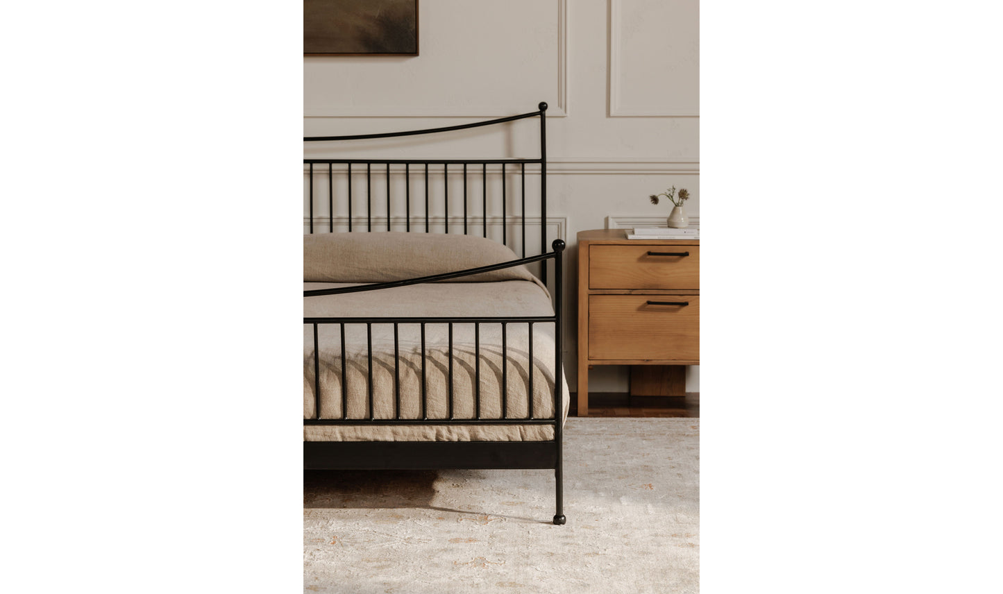 Monet Queen Bed Black