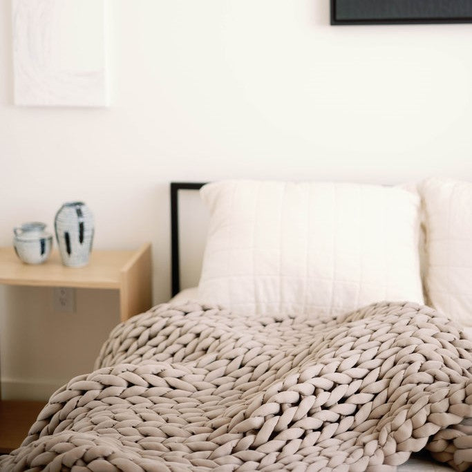 Knit Weighted Blanket by Nuzzie