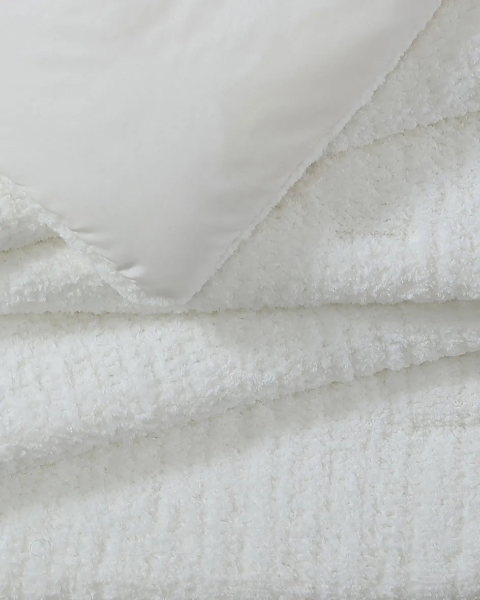 Snug Stitch Comforter