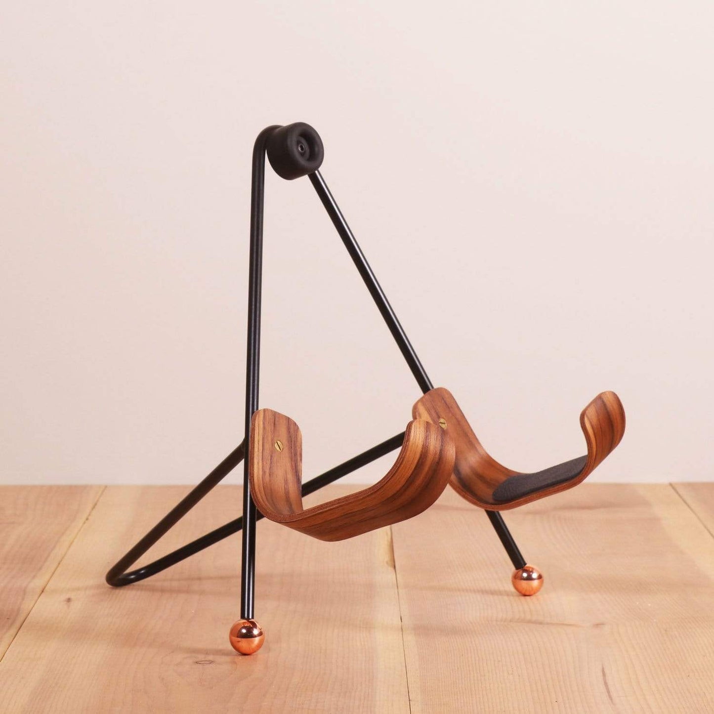 Acoustic guitar stand