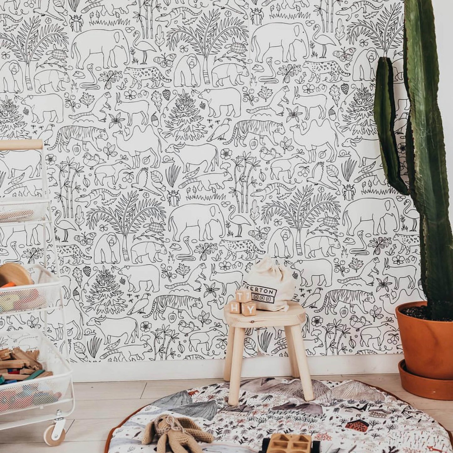 Loomwell Home Goods Mowgli Wallpaper