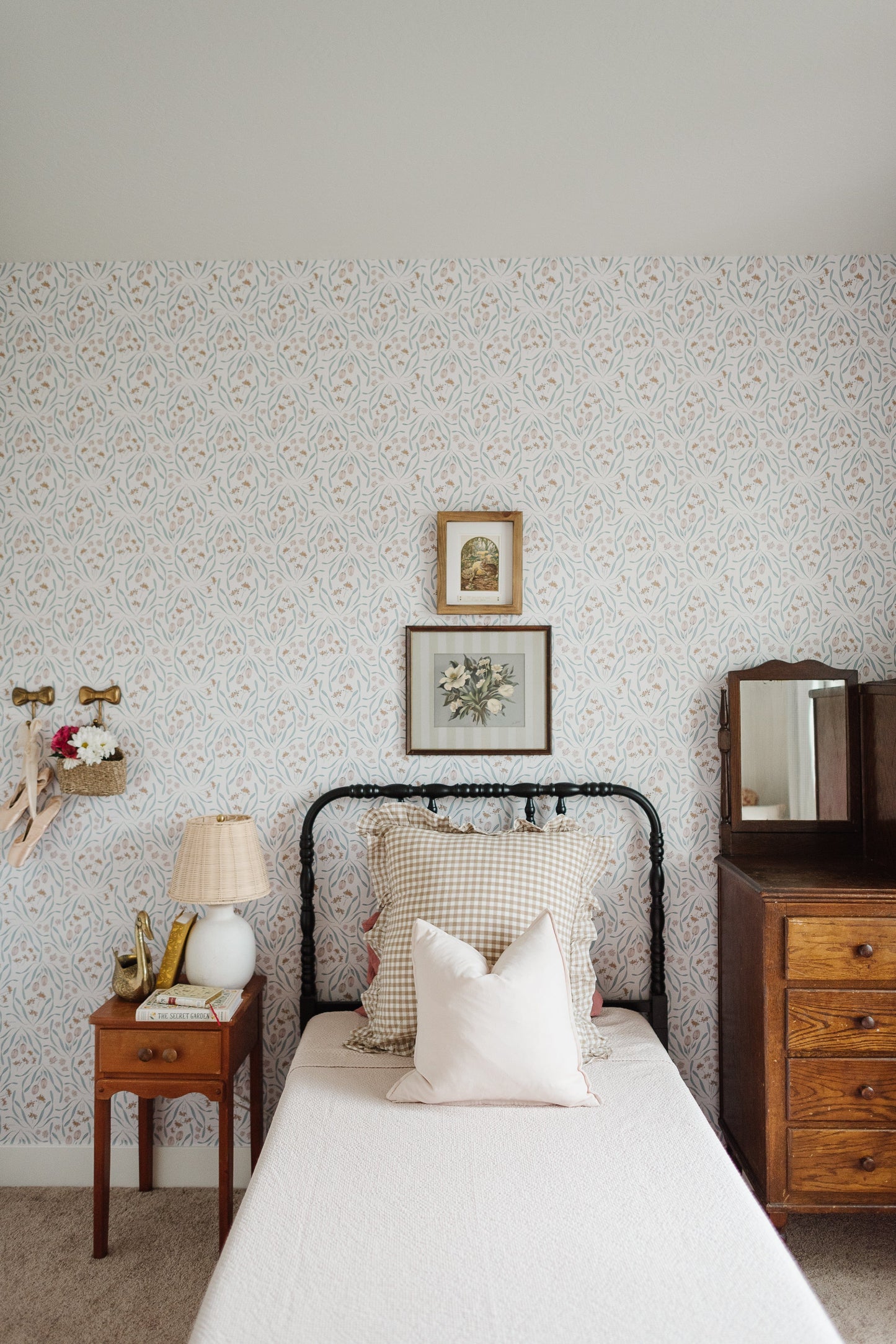 Loomwell Home Goods Primrose Wallpaper by Melissa Johnson Design