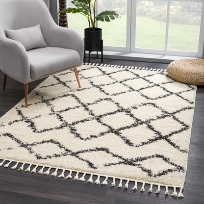 Boutique Rugs Rugs Wallagrass Beige/Black Trellis Tassel Shag