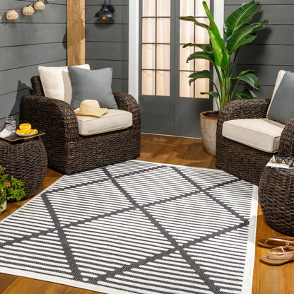 Anah Black Outdoor Rug